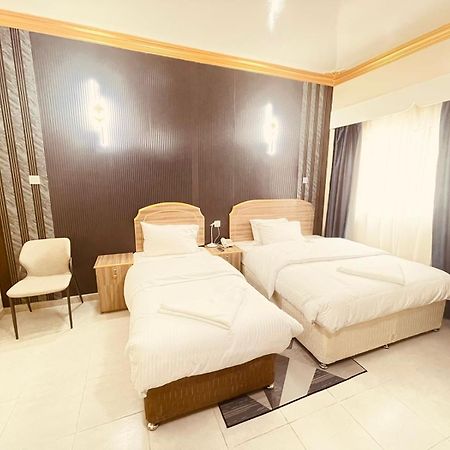 Galaxy Star Hotel Dubai Eksteriør bilde