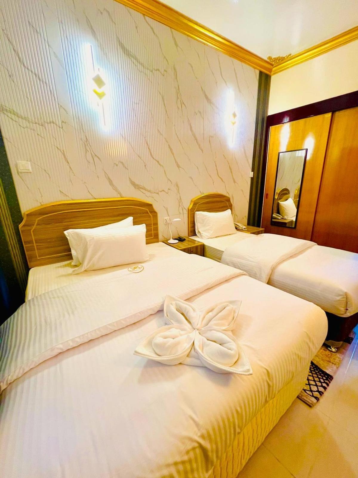 Galaxy Star Hotel Dubai Eksteriør bilde